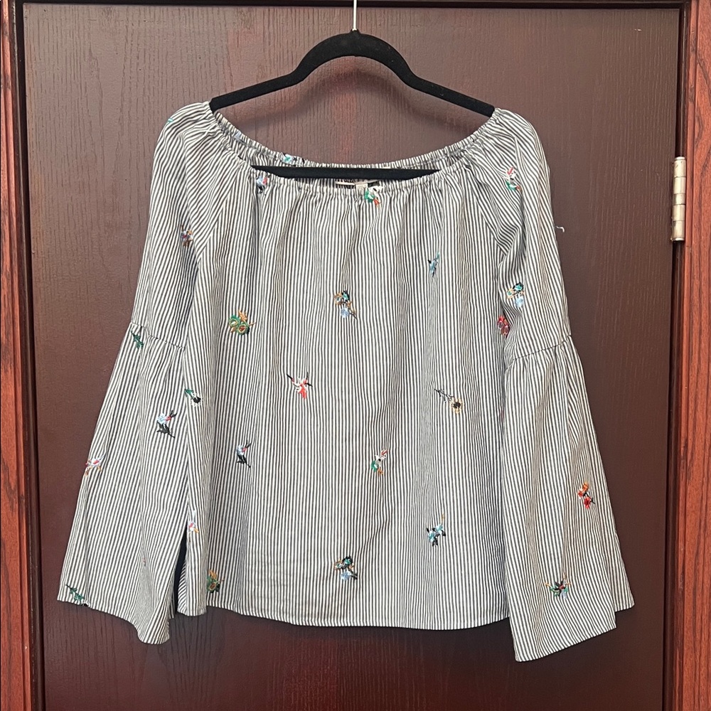 Striped Embroidered Off-Shoulder Bell Sleeve Top - White/Black